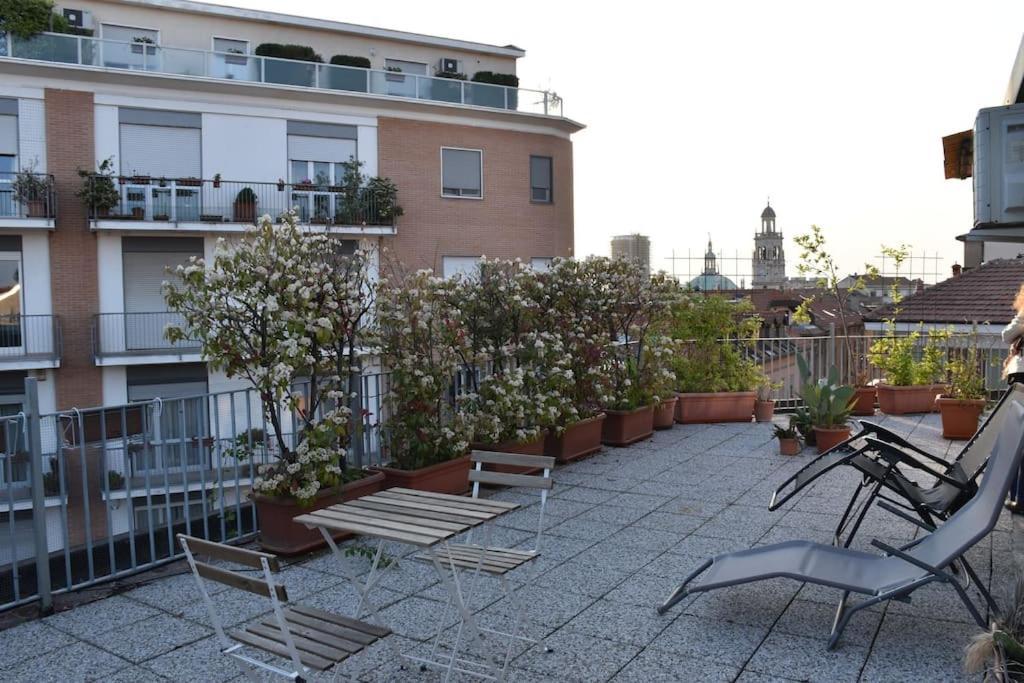 One Flat/Studio,Busto ArsizioCenter,With Terrace Exteriör bild